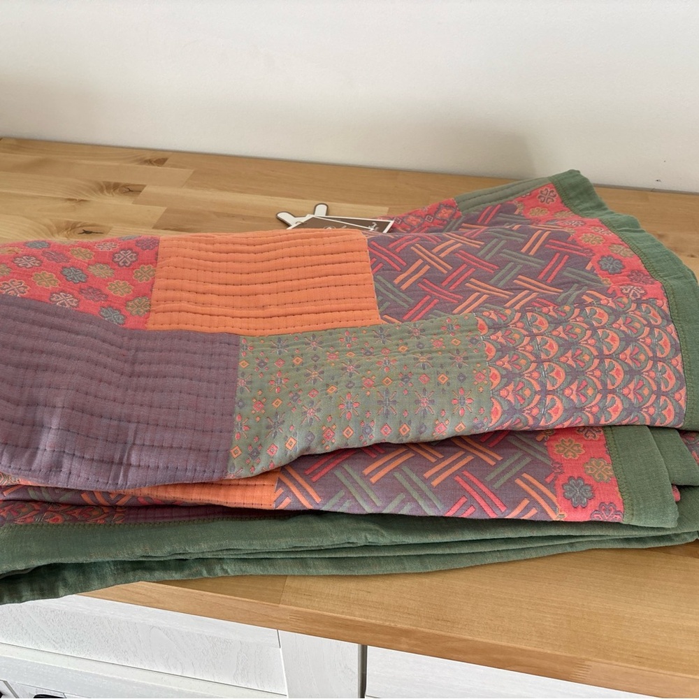 Patchwork Pastel double layer cotton coverlet blanket NWT - Picture 3 of 11
